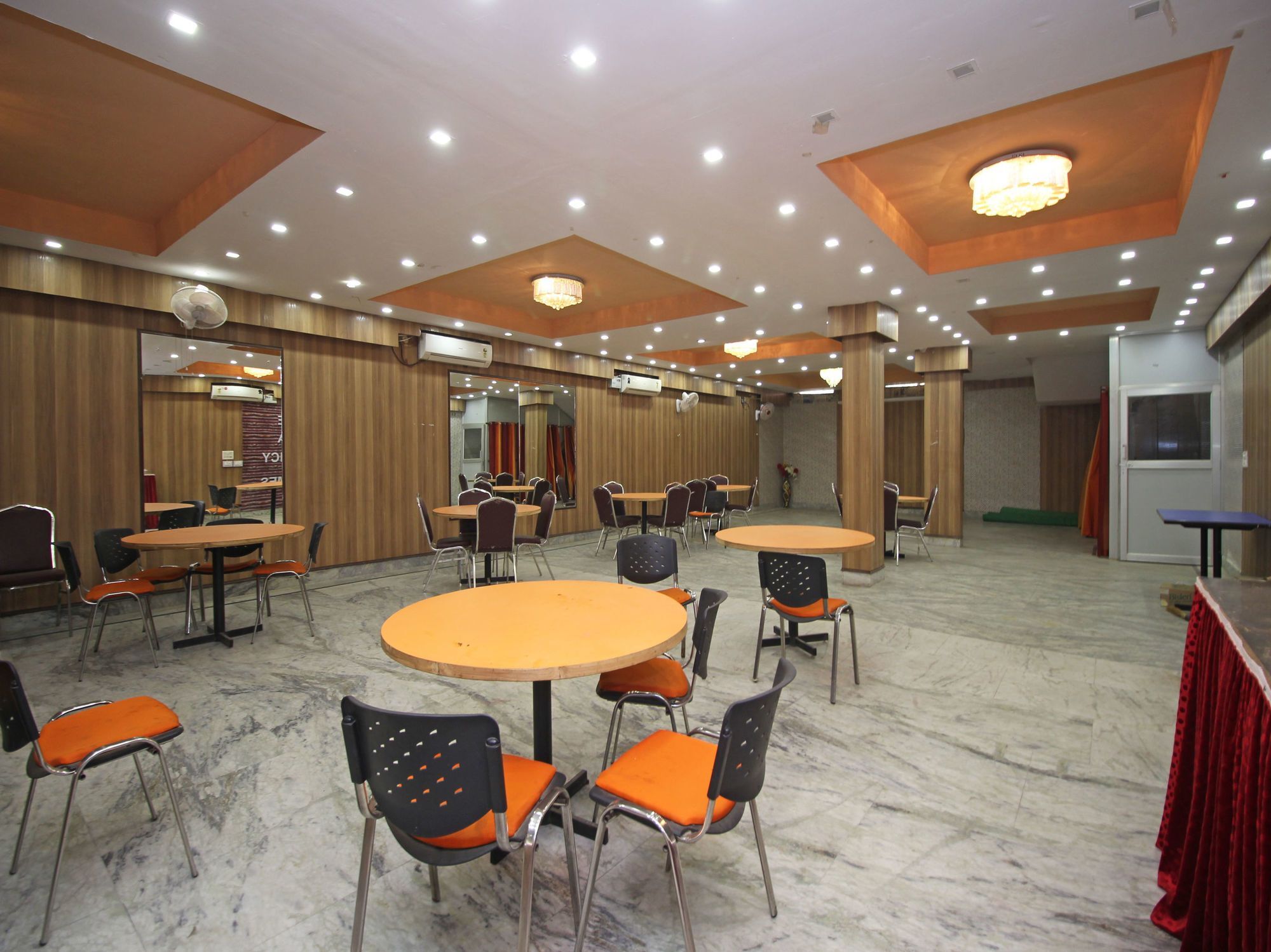 Oyo 576 Hotel Shree Kanta Residency Gurgaon Extérieur photo