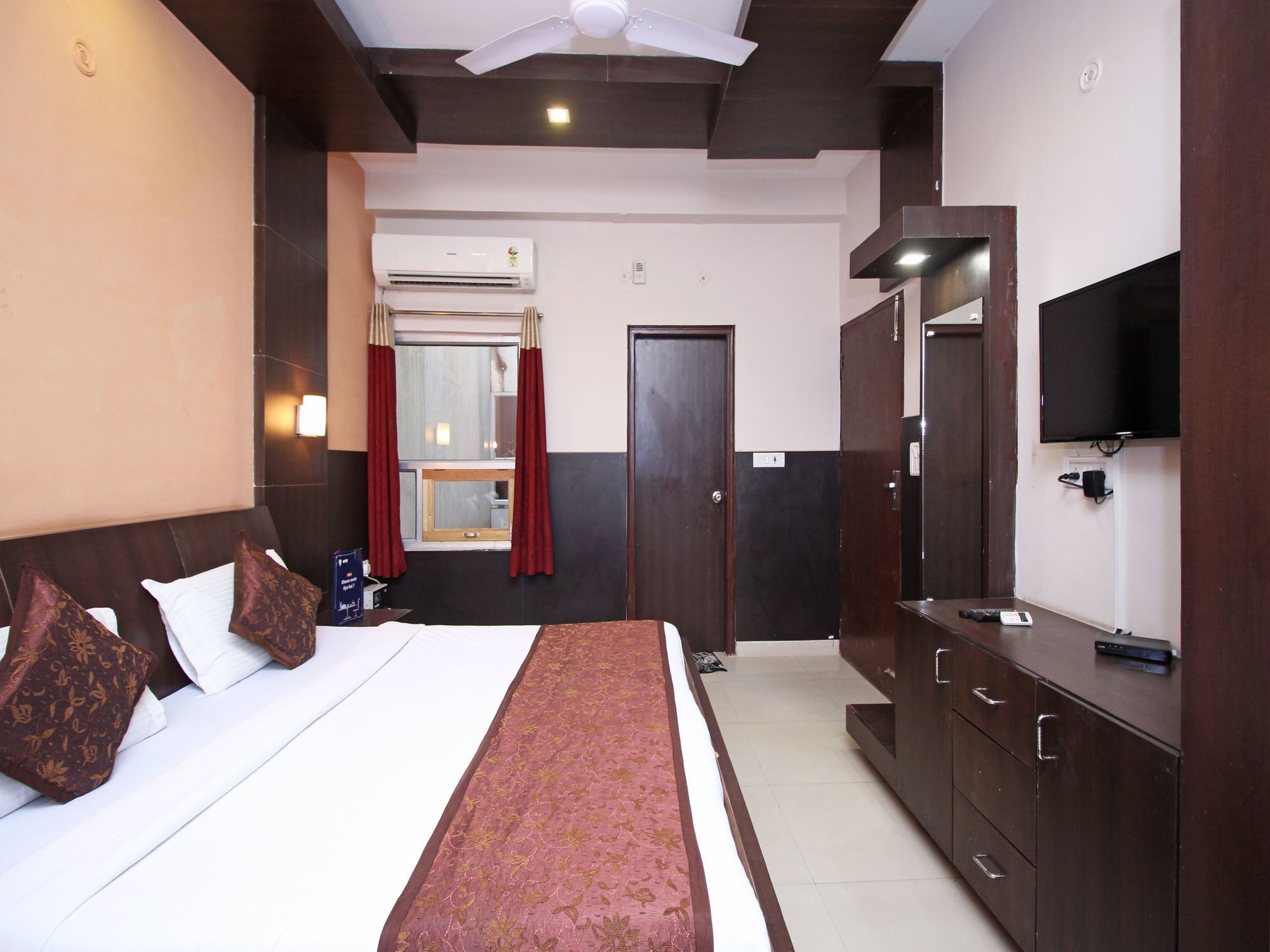 Oyo 576 Hotel Shree Kanta Residency Gurgaon Extérieur photo